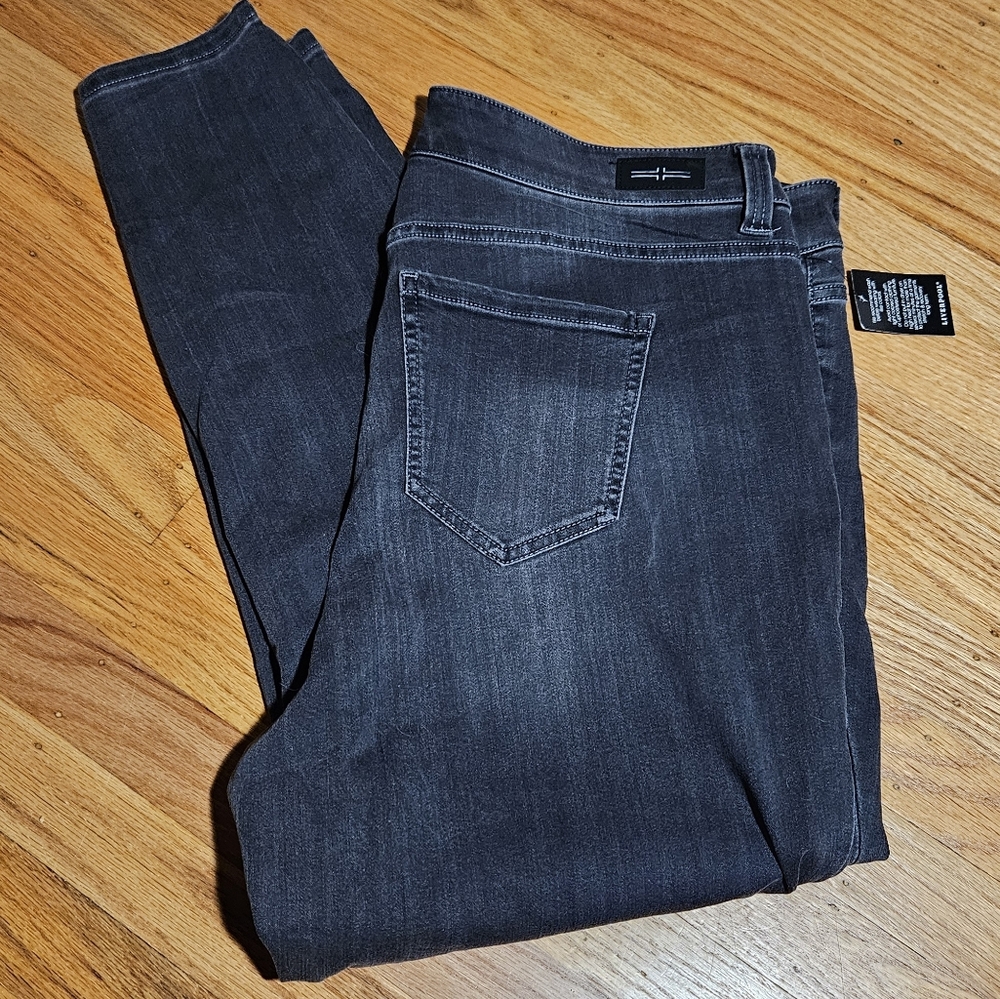 NWT Liverpool Black Jeans